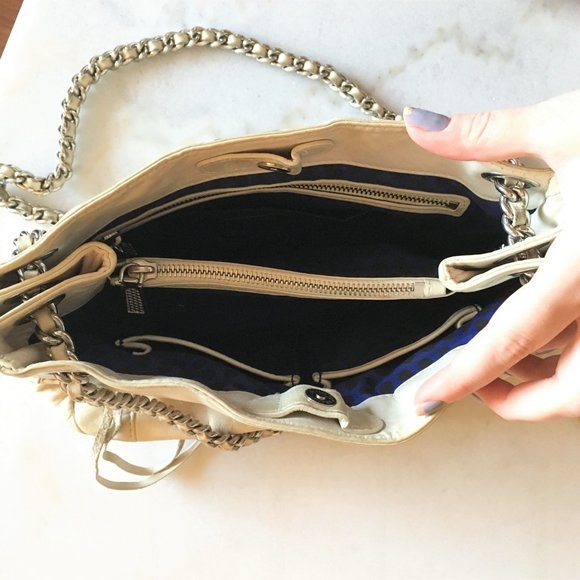 Rebecca Minkoff cream purse with silver chain strap. Convertible crossbody bag - Picture 5 of 9